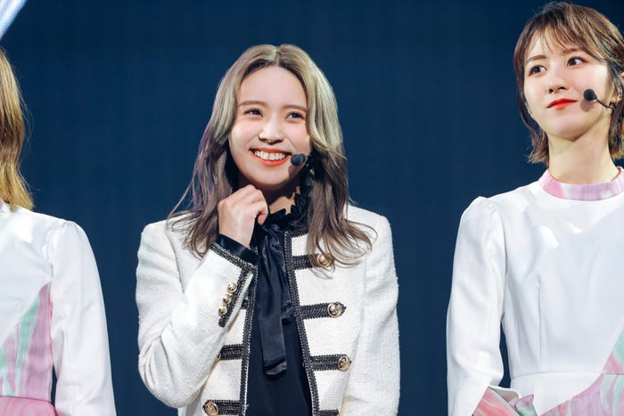 小林由依、土生瑞穂/櫻坂46「1st YEAR ANNIVERSARY LIVE」(C)上山陽介