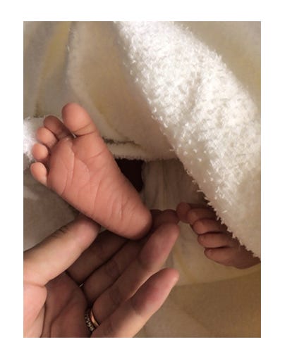 愛娘の写真を掲載/あびる優オフィシャルブログ(Ameba)より