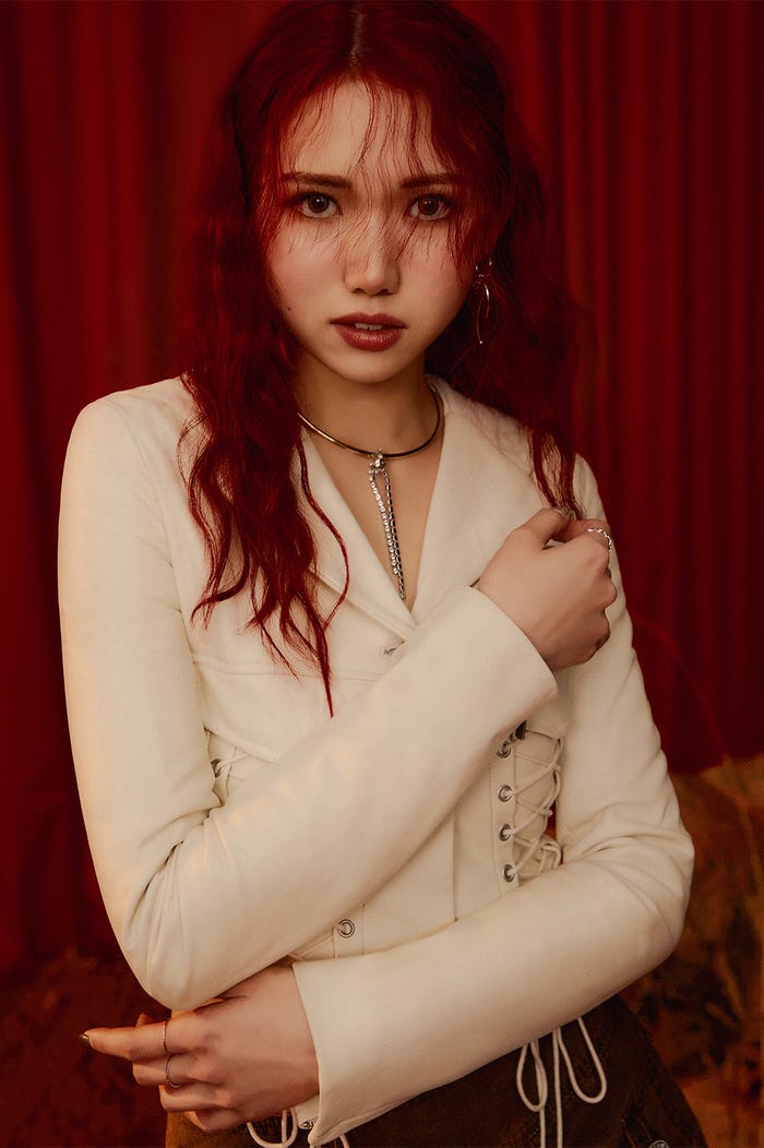 IS:SUE/NANO(釼持菜乃)(C)LAPONE GIRLS