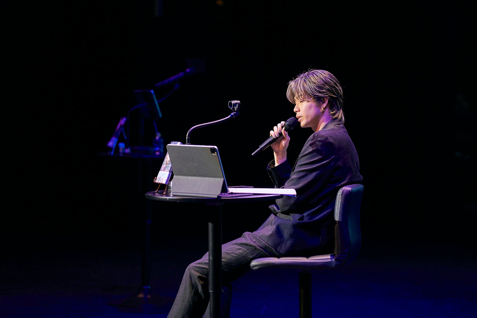 やまと／「聖域」講演会（C）飯岡拓也