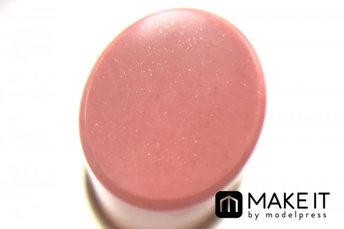 繊細なゴールドパール入り (C)メイクイット