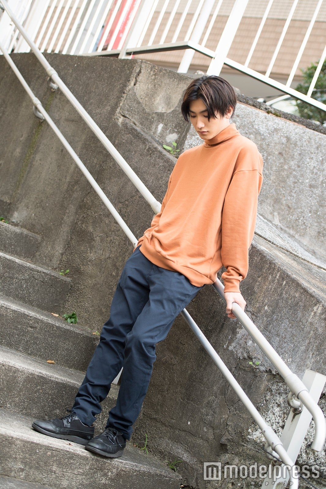 衣装協力＝PLAY 代官山店