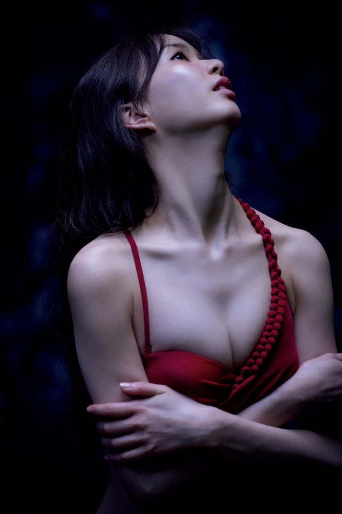 松平璃子/撮影:中村和孝(講談社)