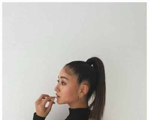 みちょぱ、美背中大胆披露に反響「美しすぎ」「憧れる」