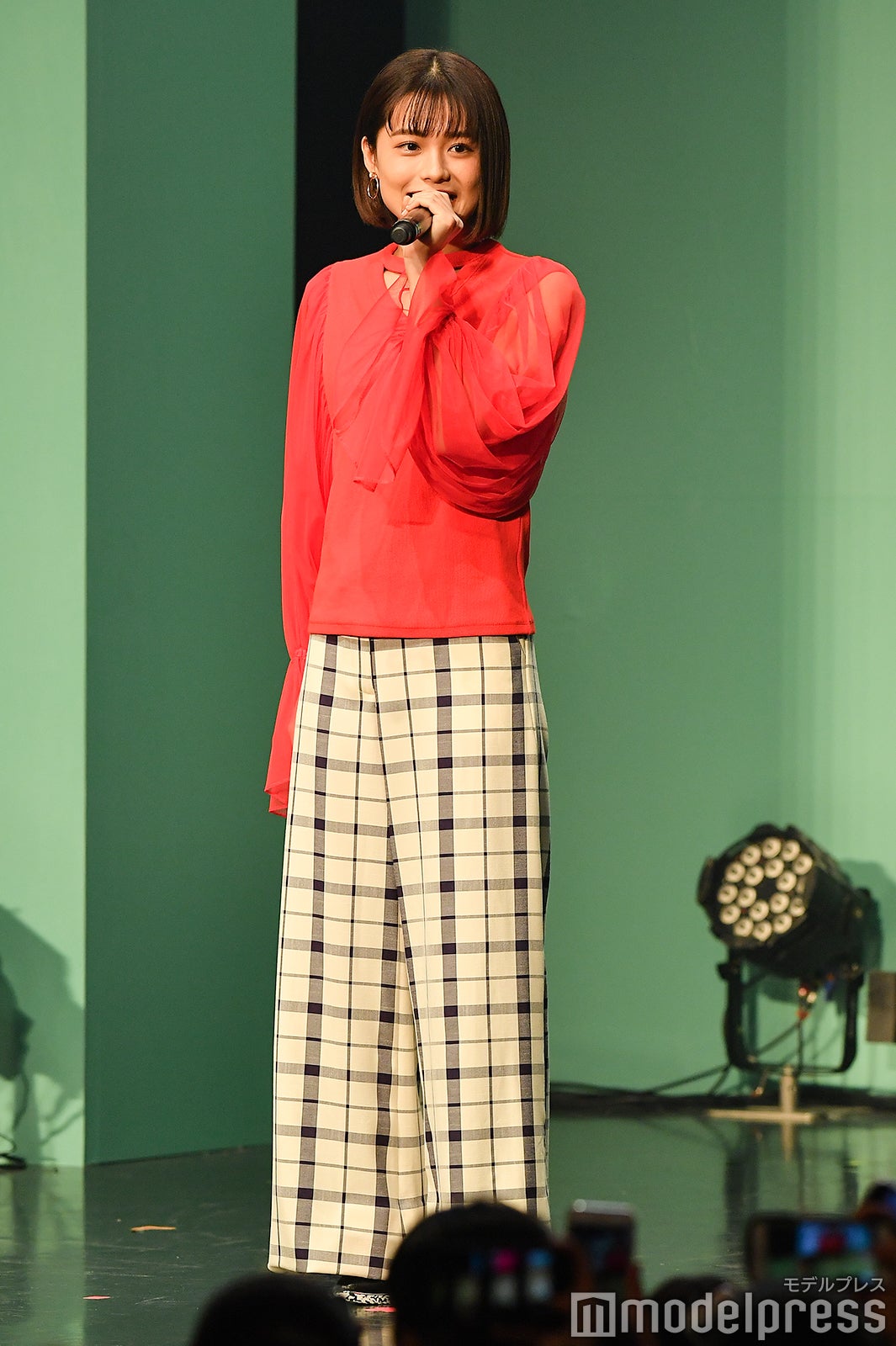 足立佳奈（C）モデルプレス