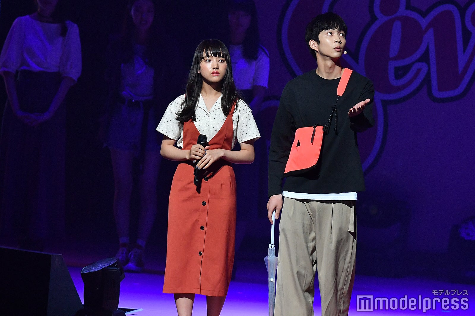 清原果耶、鈴木仁 （C）モデルプレス