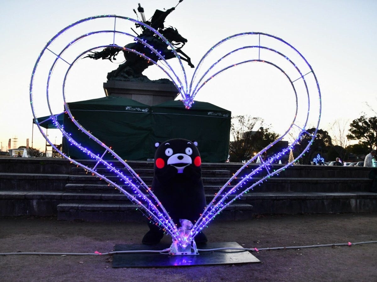 「光のファンタジー菊池2023 点灯式」＝11月25日、熊本県菊池市