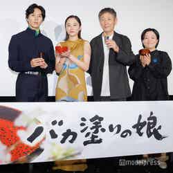 （左から）坂東龍汰、堀田真由、小林薫、鶴岡慧子監督（C）モデルプレス