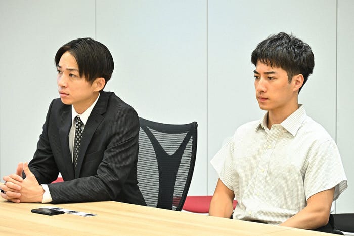 (左から)河井ゆずる、福山翔大/「オールドルーキー」第7話より(C)TBS