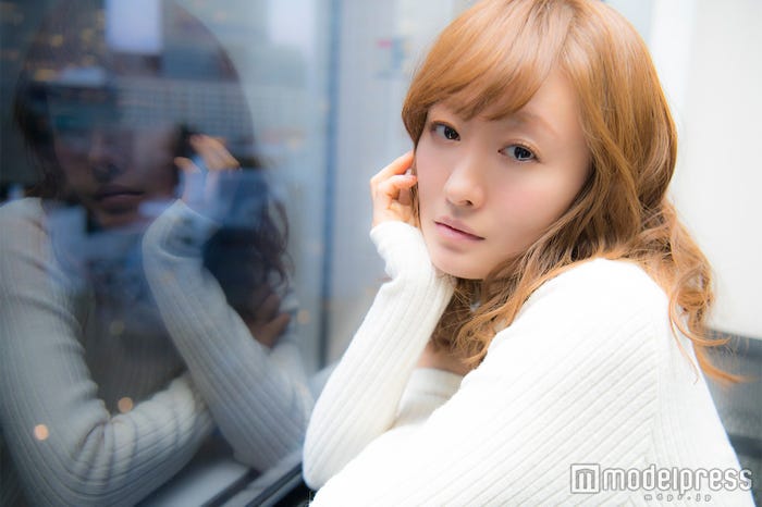 ホリデイラブ 里奈のあざと可愛いメイクは ほぼすっぴん 松本まりかがポイント解説 インタビュー モデルプレス ホリデイラブ 里奈のあざと可愛いメイクは ほぼすっぴん 松本まりかがポイント解説 インタビュー モデルプレス