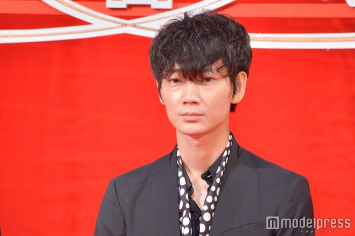 綾野剛 (C)モデルプレス