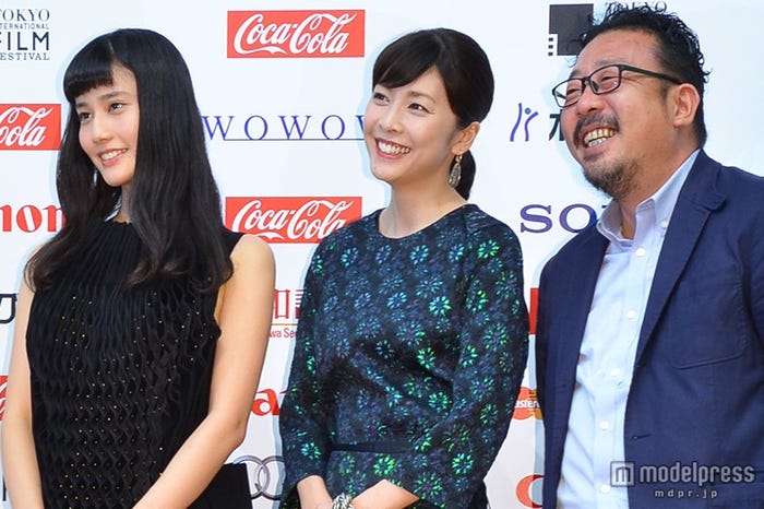(左から)橋本愛、竹内結子、中村義洋監督