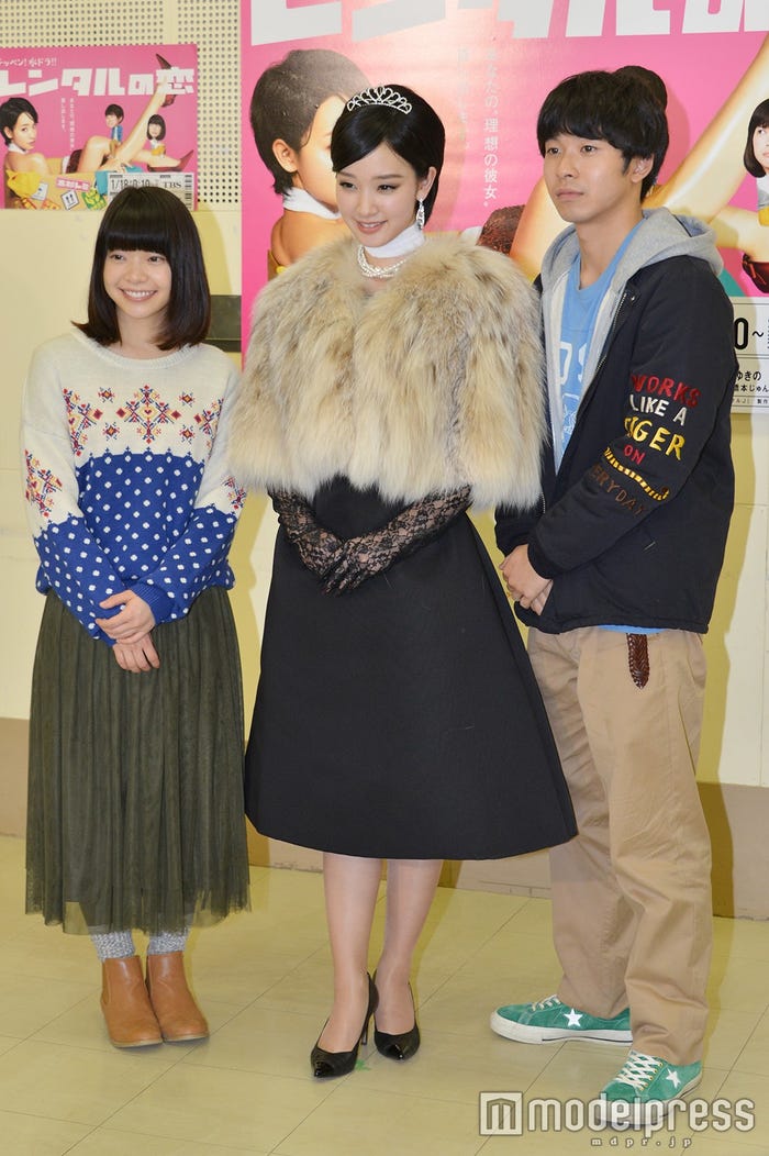 左から:岸井ゆきの、剛力彩芽、太賀 (C)モデルプレス