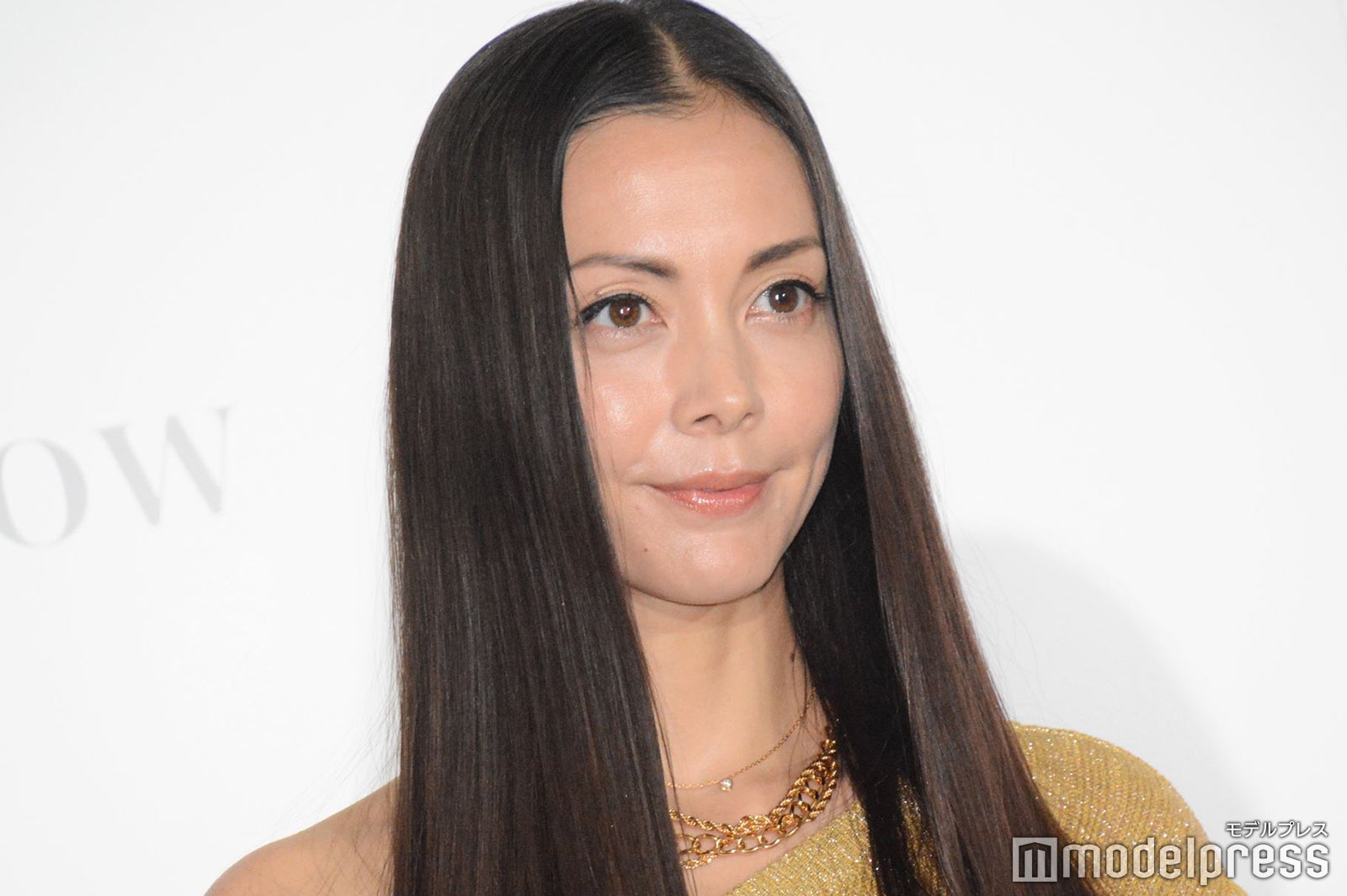 土屋アンナ、娘の“顔出しショット”に「可愛すぎる」「性格までそっくり」と反響 - モデルプレス