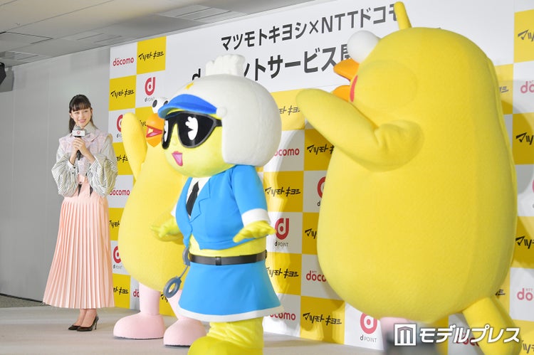 画像2 19 中条あやみ ポインコ兄弟 と対面する姿が可愛すぎ モデルとしてのアドバイスも送る モデルプレス