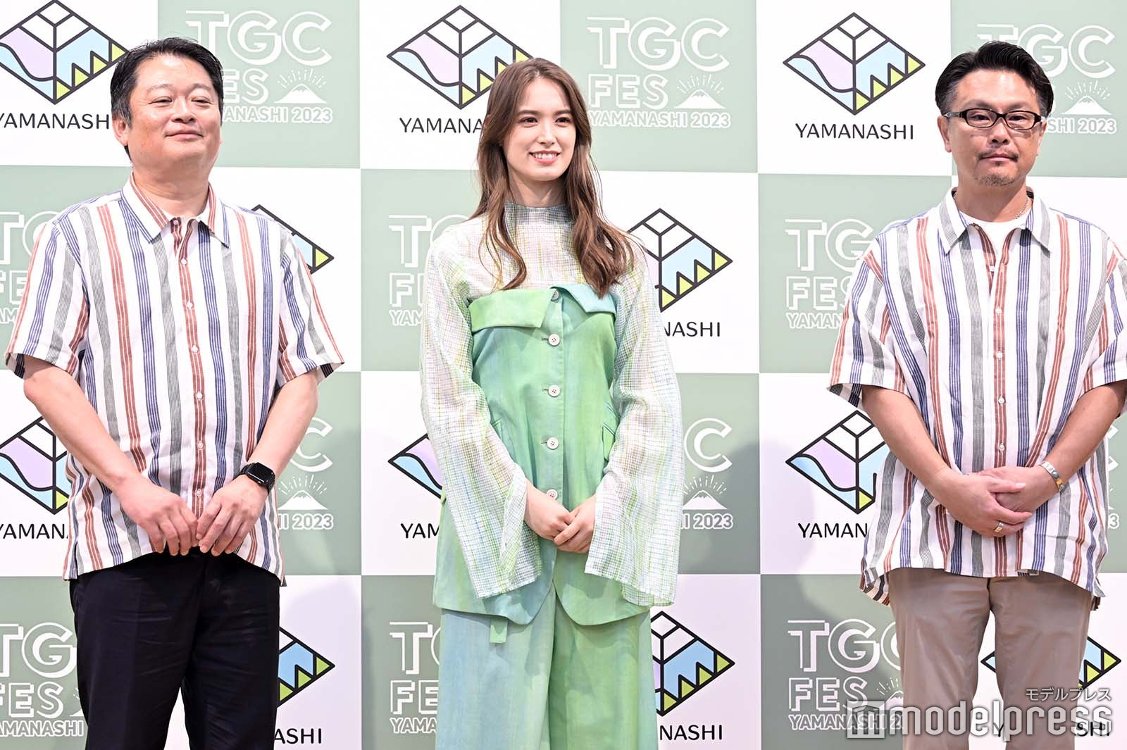 ⻑崎幸太郎氏、トラウデン直美、⻘木充氏（C）モデルプレス