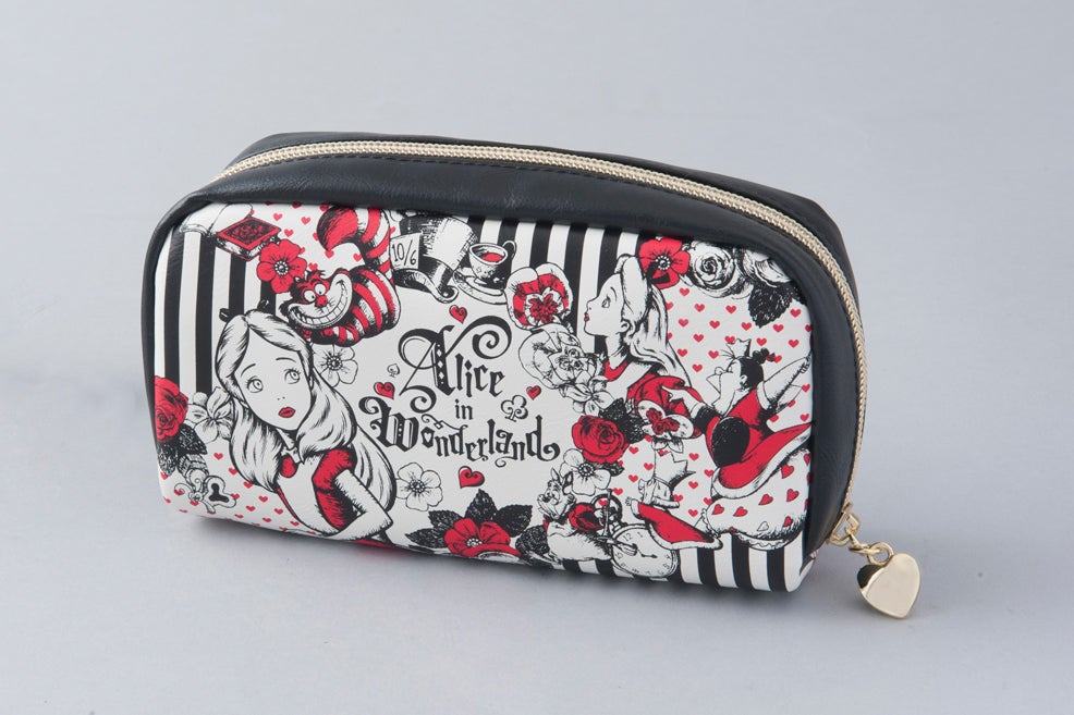 ポーチ￥1,800（C）Disney