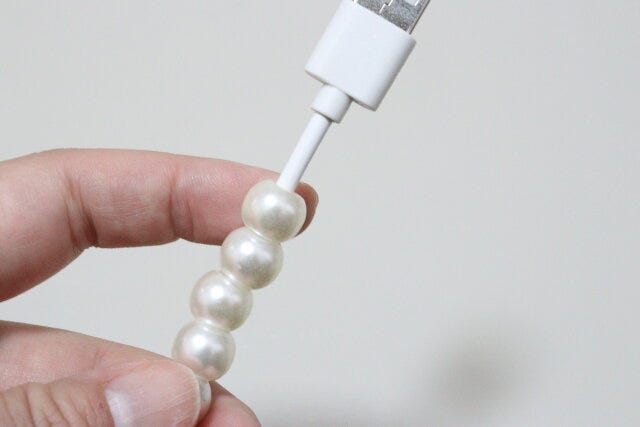 ダイソー パール調充電・転送ケーブル(AーC、5V/2A) デザイン ダイソー パール調充電・転送ケーブル(AーC、5V/2A) デザイン