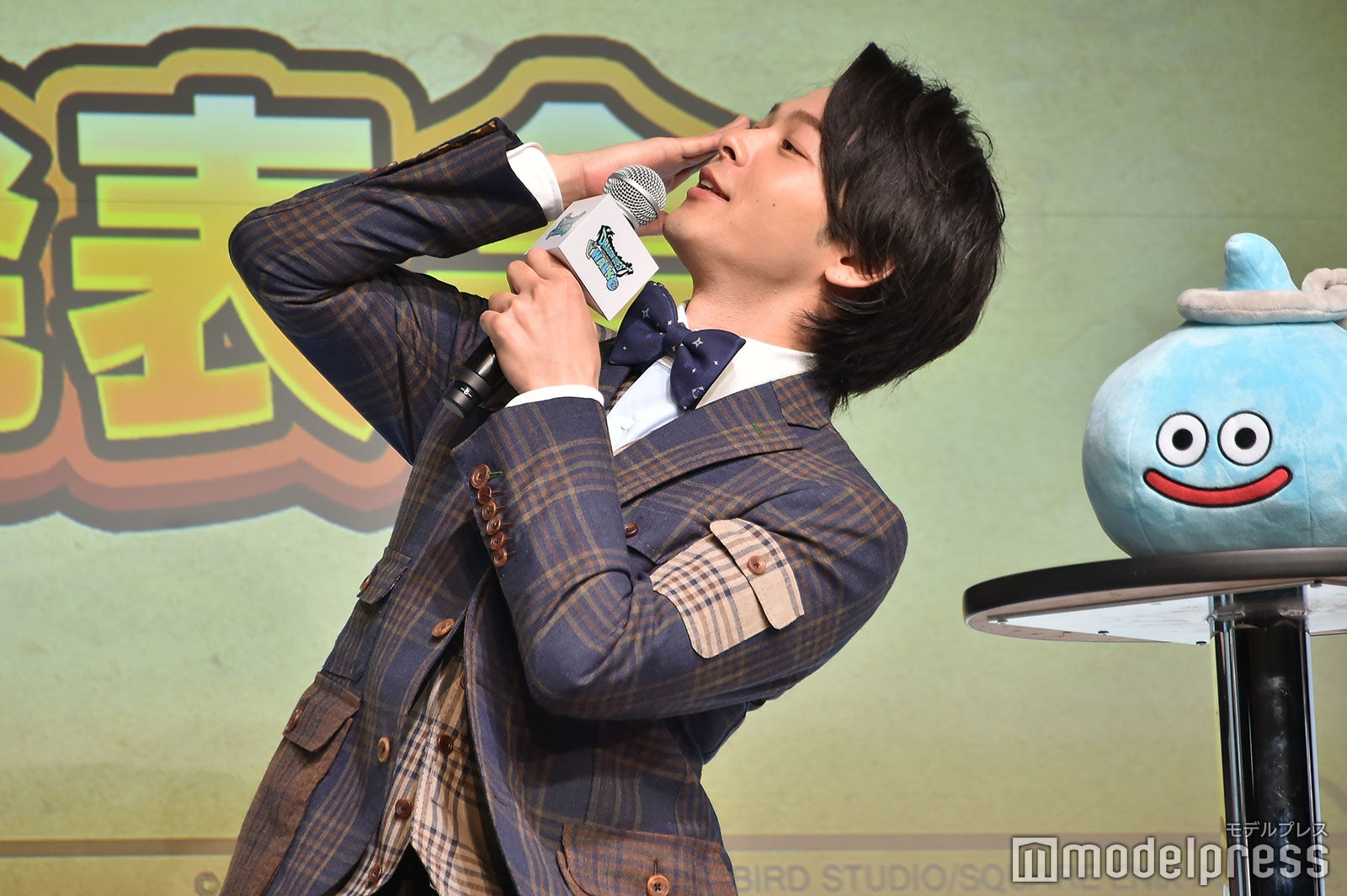 お風呂で深く湯船に浸かり“臆病な忍者”みたいになる中村倫也（C）モデルプレス