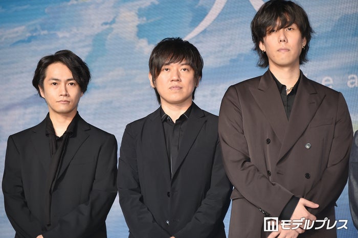 RADWIMPS、ギター・桑原彰の脱退発表「少しずつ考え方や想いに相違が生まれ」【メンバーコメント全文】
