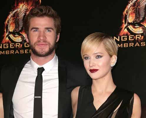 ジェニファー・ローレンス、チラ見せでバストをアピール