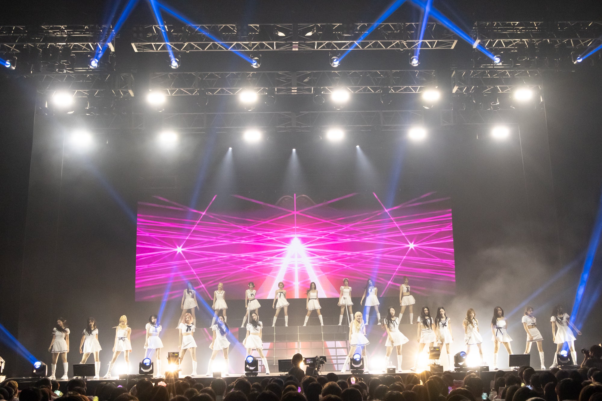 「tripleS A Live 25 in Tokyo」スチール／大庭元、佐藤薫（提供写真）