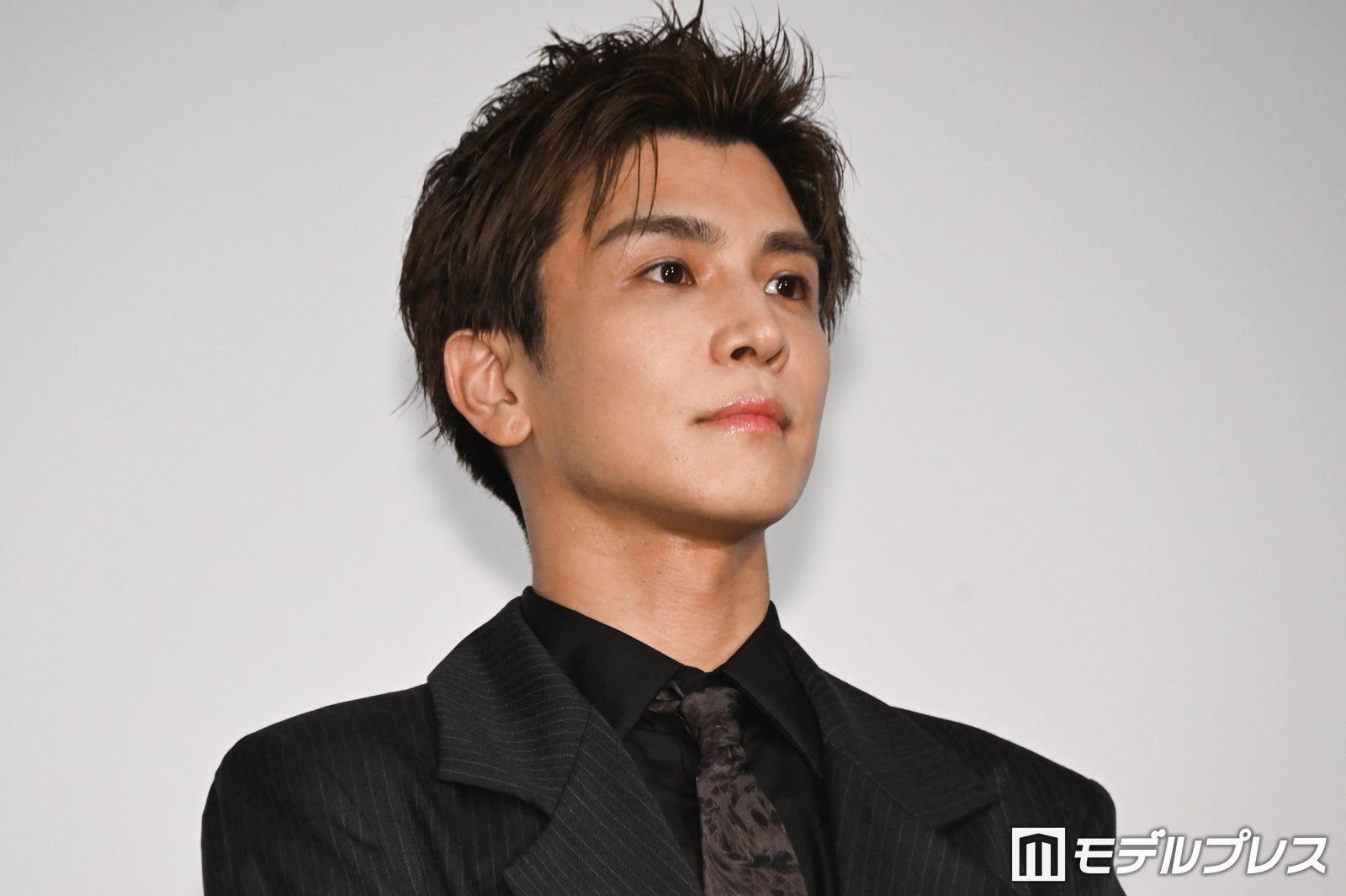 三代目JSB岩田剛典、全編英語セリフに「すごくチャレンジでした」小栗旬の上司役に驚き「僕上司いけますか？」【バッド・ルーテナント：トウキョウ】