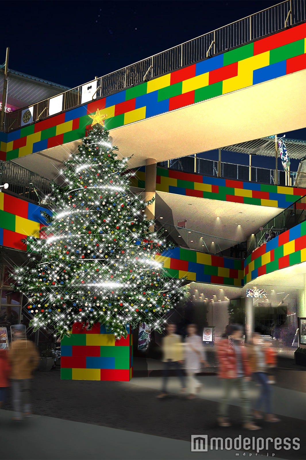 LEGOブロック6万個の巨大クリスマスツリー輝く 「レゴランドジャパン」とコラボ