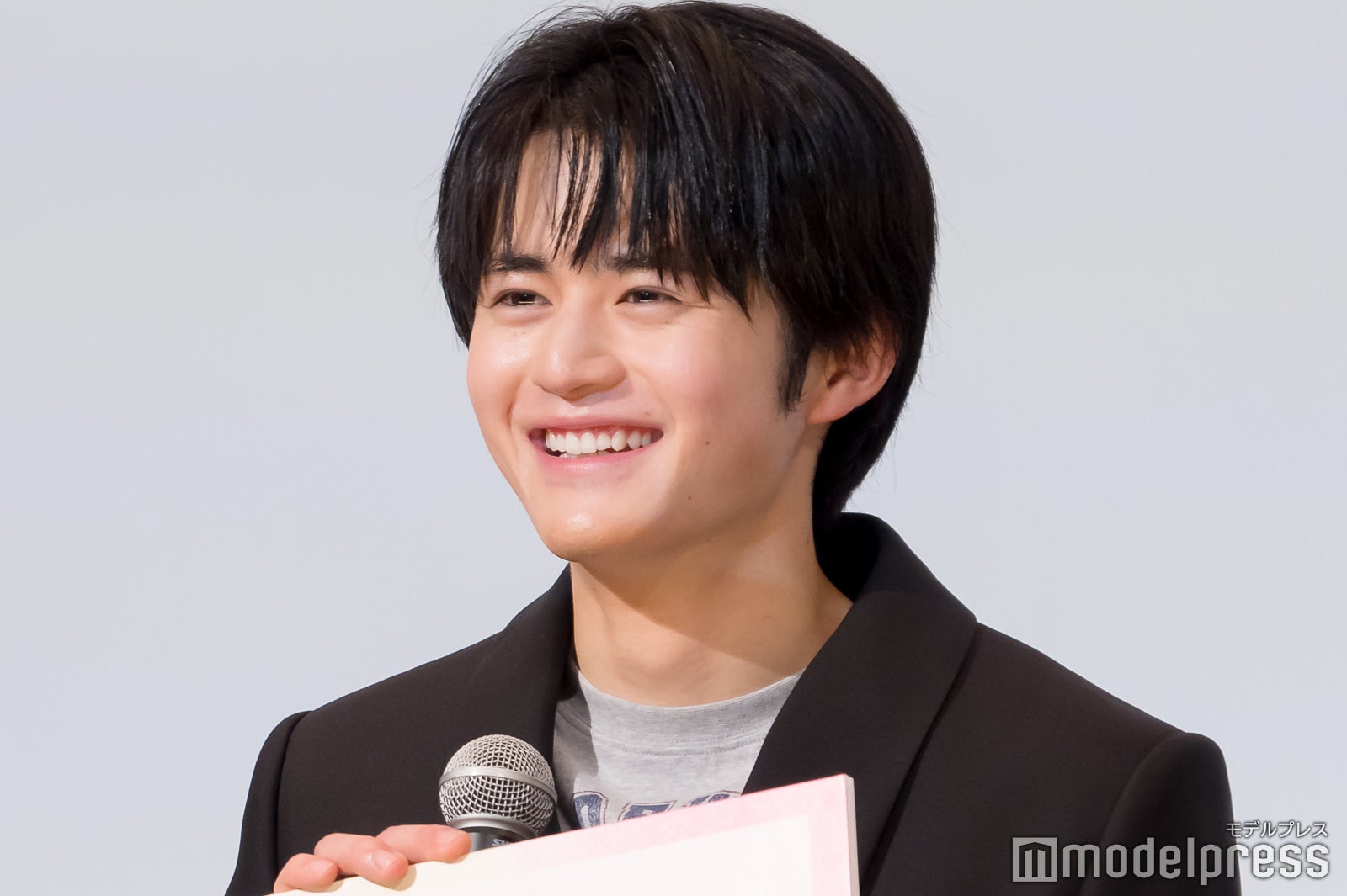 鈴鹿央士（C）モデルプレス