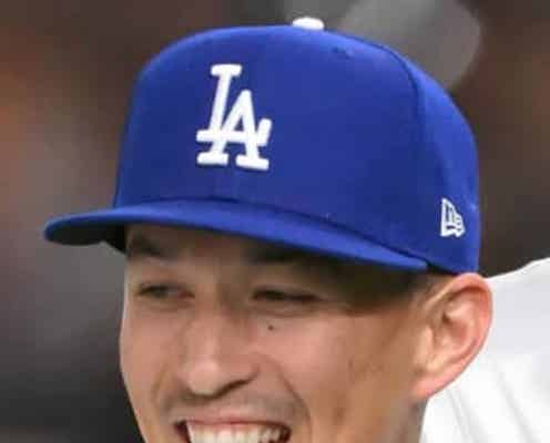 ドジャース エドマンが佐々木朗希を救う!右翼線の打球をスライディング捕球→三塁へ好送球タッチアウト 失策ばん回の好守備