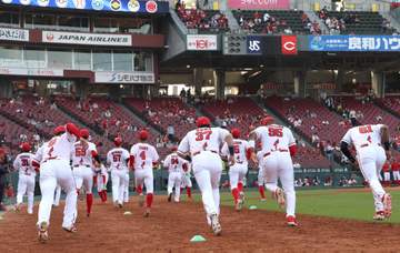 広島 マツダでポケモンコラボ開始 スタメン発表はポケモン紹介風の特別仕様 チームは“ポケモンユニ”を着用 21日からのヤクルト3連戦限定