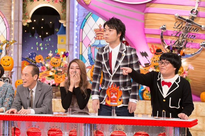 (左から)東国原英夫、みちょぱ、ライス(田所仁、関町知弘)(画像提供:読売テレビ)