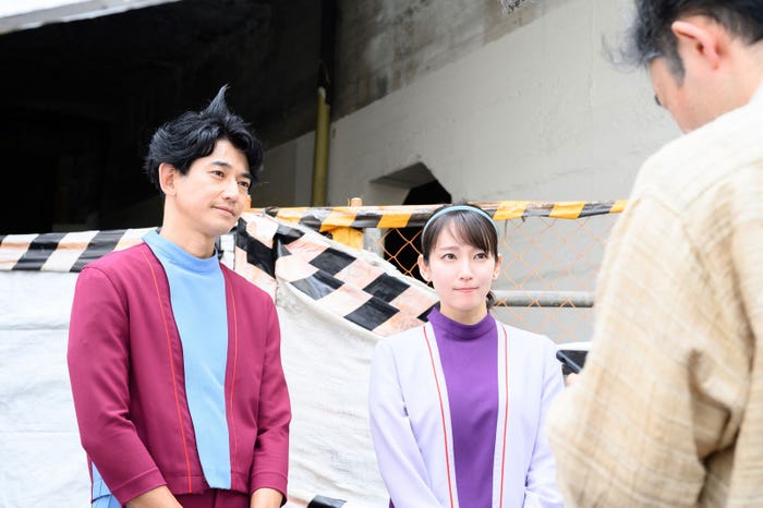 永山瑛太、吉岡里帆、今野浩喜「時をかけるな、恋人たち」第5話(C)カンテレ