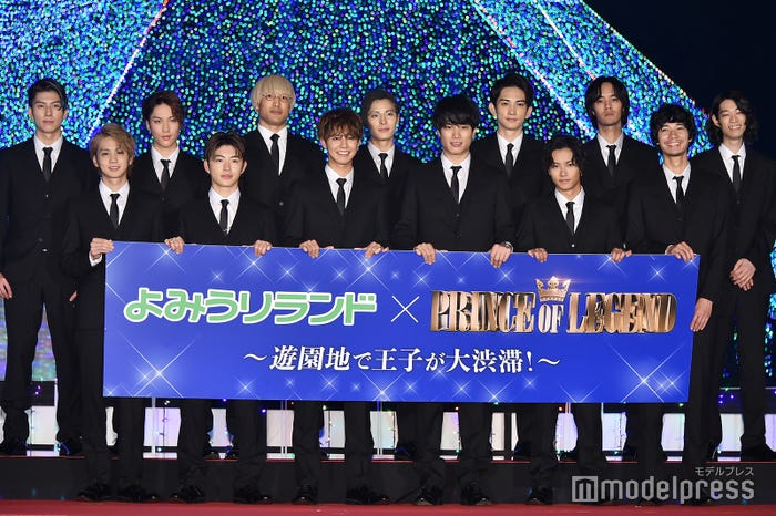 (前列左から)吉野北人、佐野玲於、片寄涼太、鈴木伸之、川村壱馬、清原翔(後列左から)長谷川慎、藤原樹、関口メンディー、塩野瑛久、町田啓太、遠藤史也、こだまたいち(C)モデルプレス