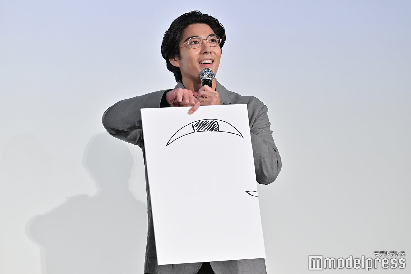 賀来賢人（C）モデルプレス