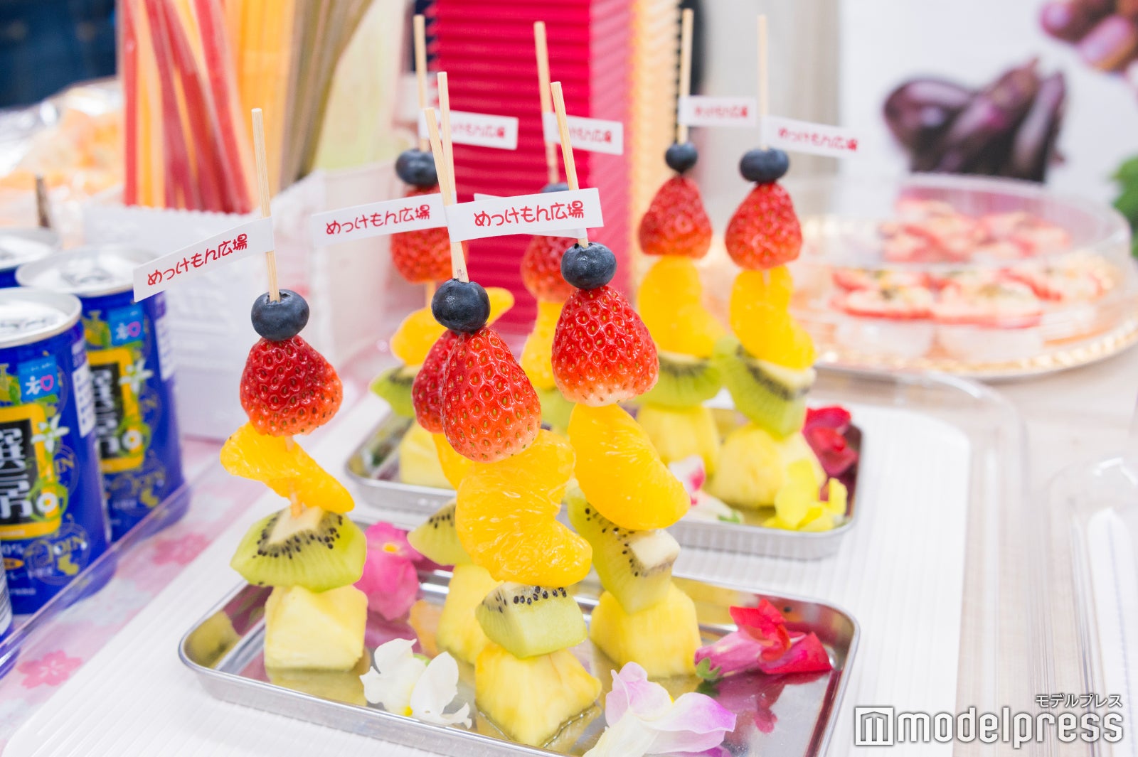 フルーツスティックも人気 （C）モデルプレス