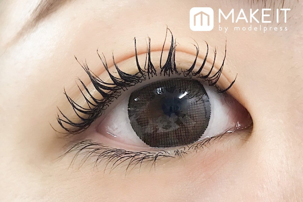 Amplitude／エクストラボリューム カラーマスカラ／00 使用 (C)メイクイット