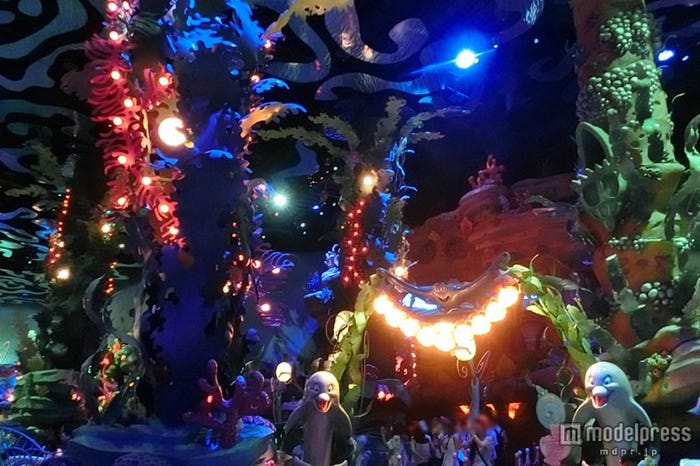 海の中にいるような幻想的な雰囲気のワールプール/TDS内マーメイドラグーン