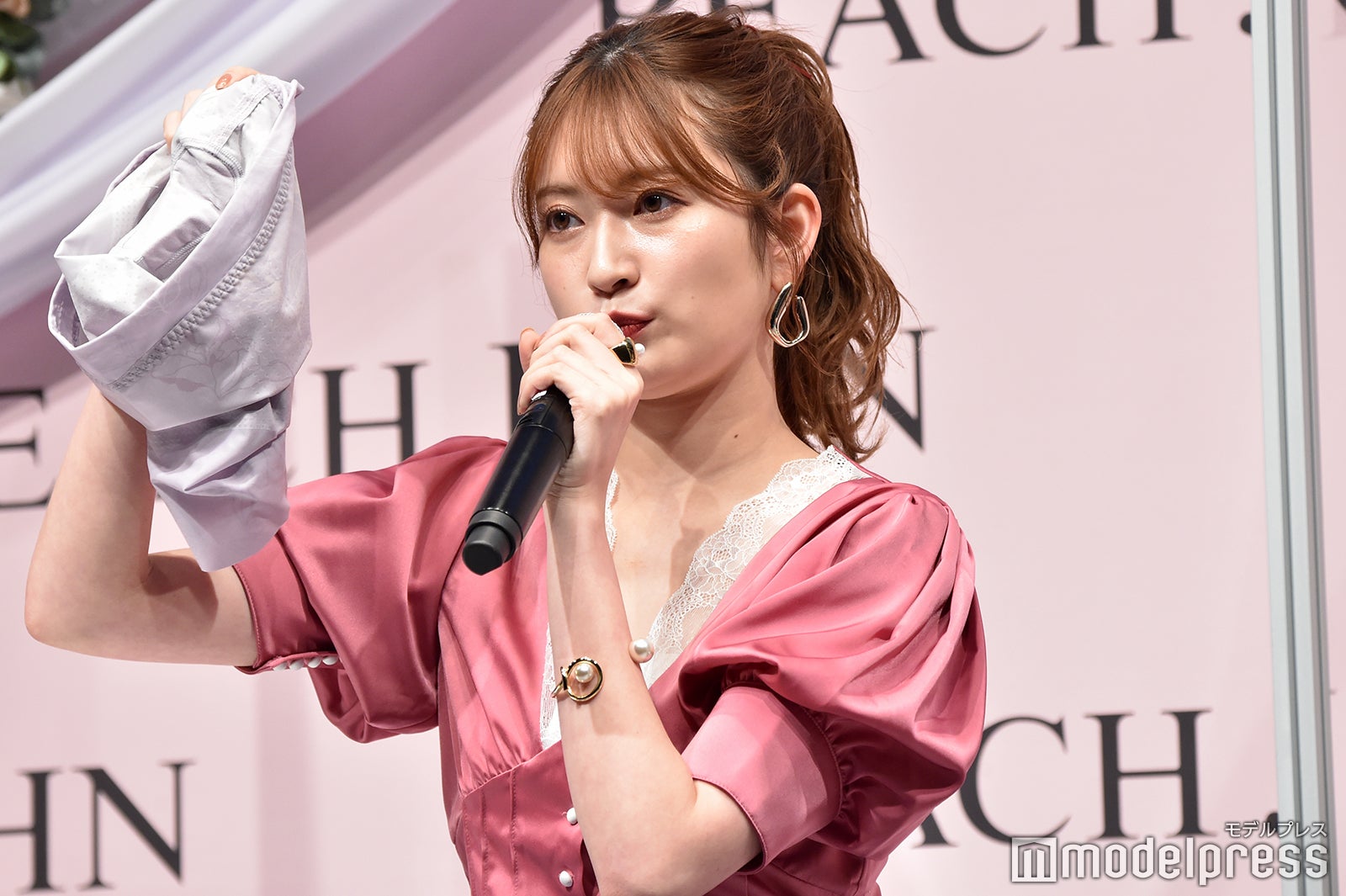 吉田朱里（C）モデルプレス