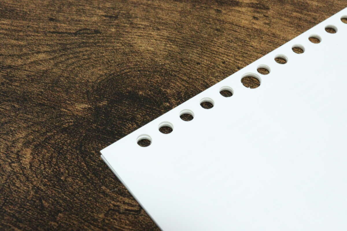 2026年ルーズリーフマンスリー（A5、シンプル）　20穴