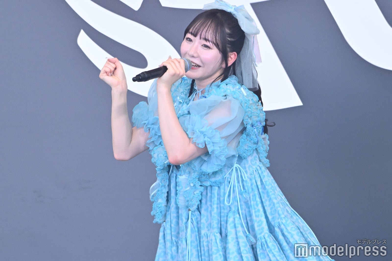 真中まな／FRUITS ZIPPER（C）モデルプレス