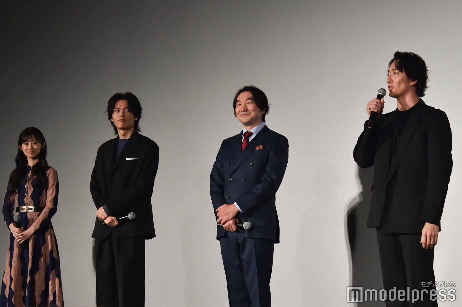 井本彩花、日向亘、池田鉄洋、大貫勇輔 （C）モデルプレス