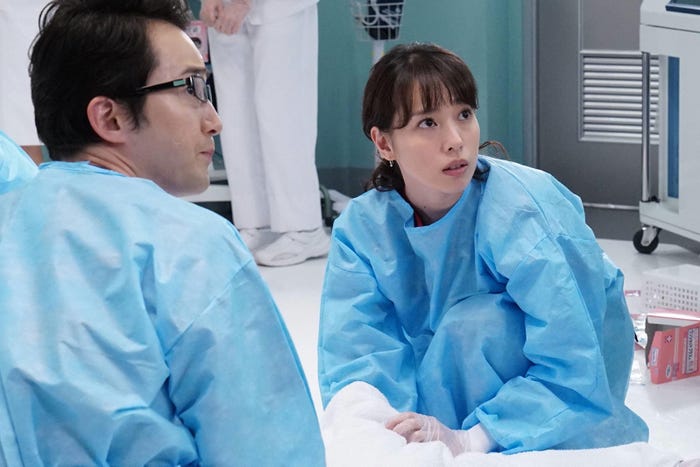 浅利陽介、戸田恵梨香/「コード・ブルー」第5話より(画像提供:フジテレビ)