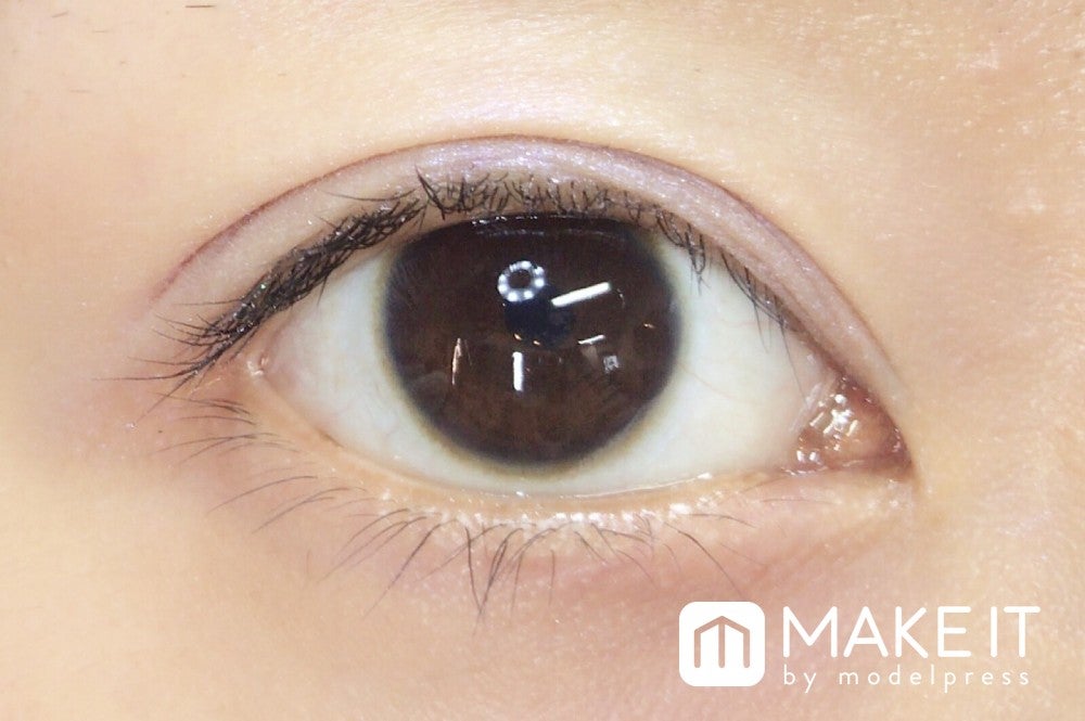 ヴィセ アヴァン／シングルアイカラー／010 FROST MIRAGE 使用 (C)メイクイット