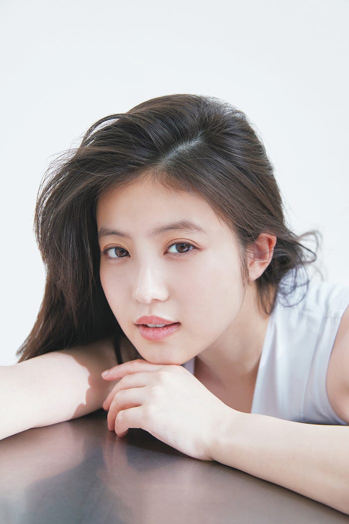 今田美桜/三宮幹史「FRIDAY」(講談社)4⽉20⽇発売号より(提供写真)