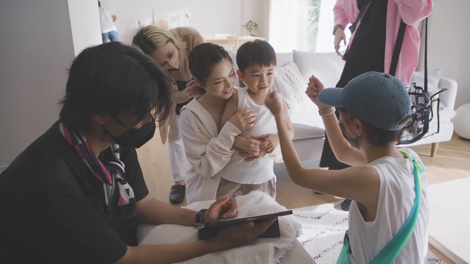 平愛梨＆バンビーノ君／メイキング動画キャプチャ （提供写真）