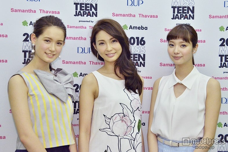 左より：トラウデン直美、押切もえ、新川優愛