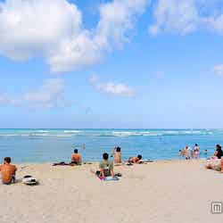 オアフ島人気スポットのワイキキビーチ （C）モデルプレス