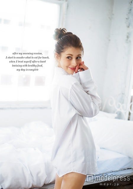 ダレノガレ明美ファーストスタイルブック「I’ll give you my all」より/画像提供:宝島社