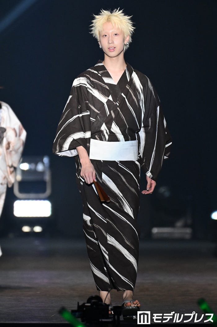 MON7A(C)モデルプレス